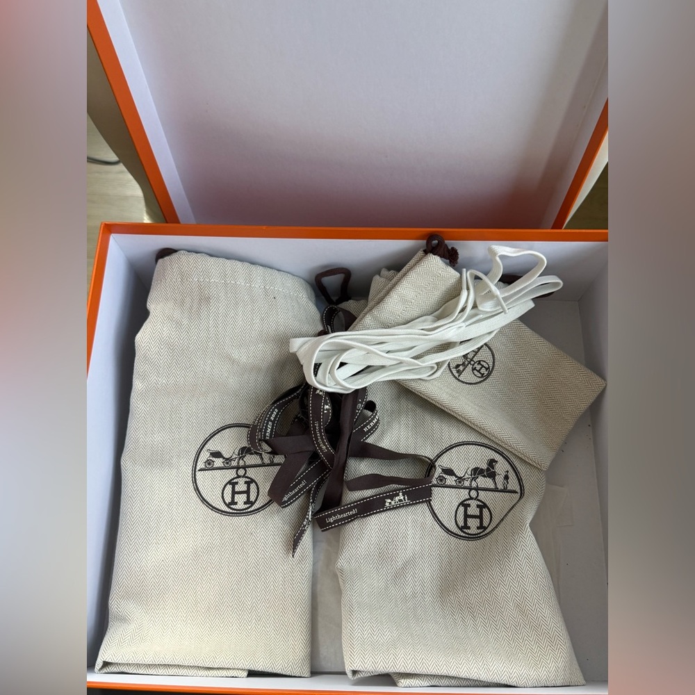 HERMÈS Black leather shearling Kelly lace up sneakers women , full set, 39 - Picture 10 of 11